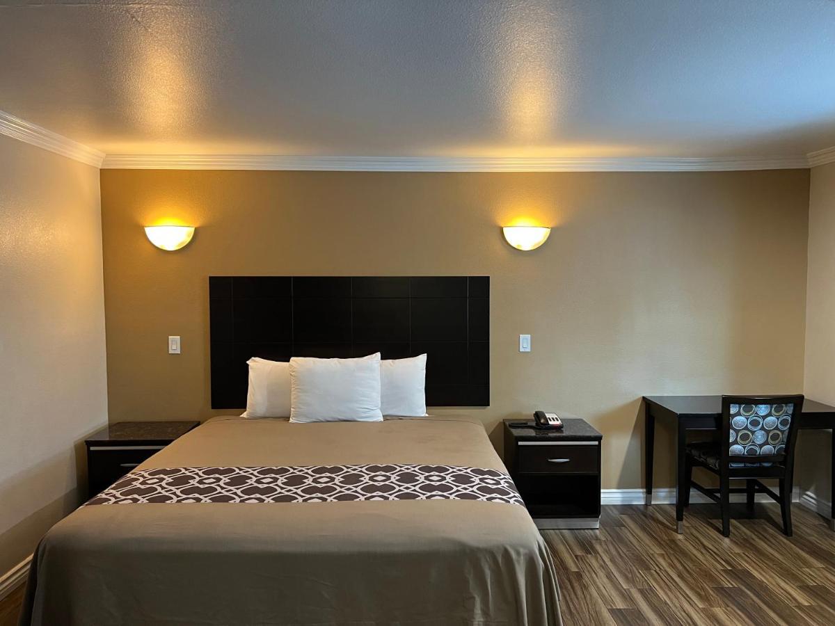 Walnut Inn & Suites 웨스트코비나 외부 사진