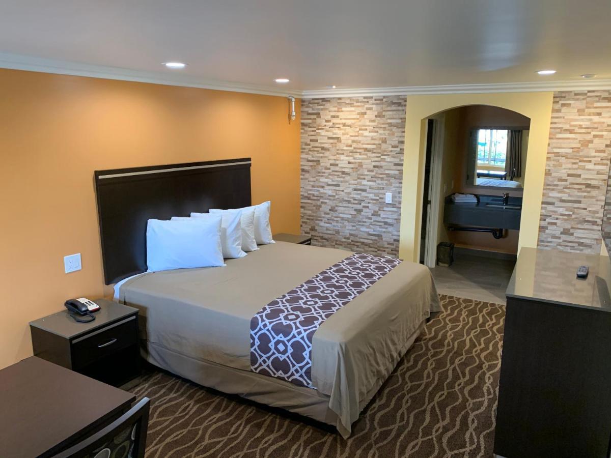 Walnut Inn & Suites 웨스트코비나 외부 사진