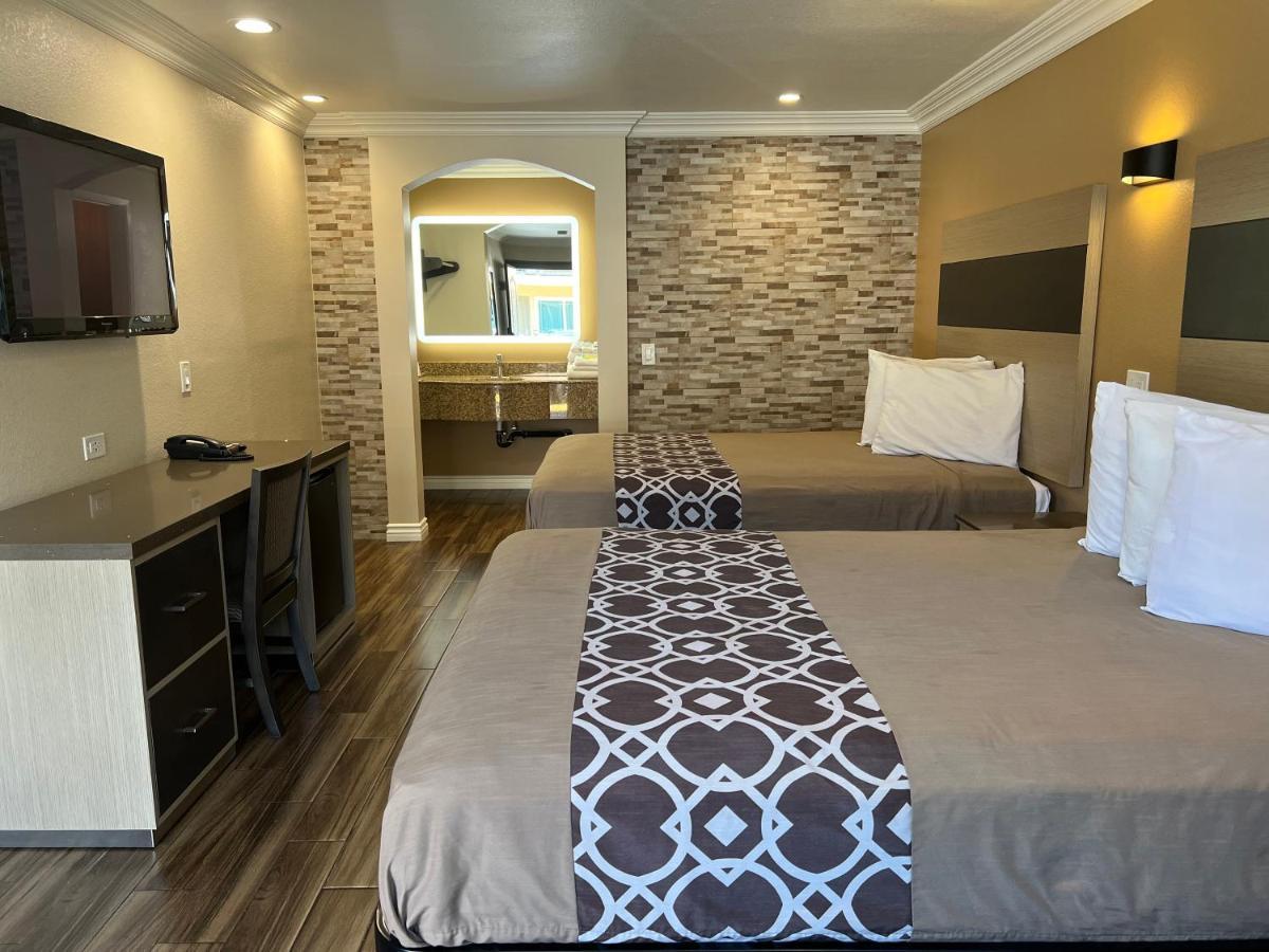 Walnut Inn & Suites 웨스트코비나 외부 사진
