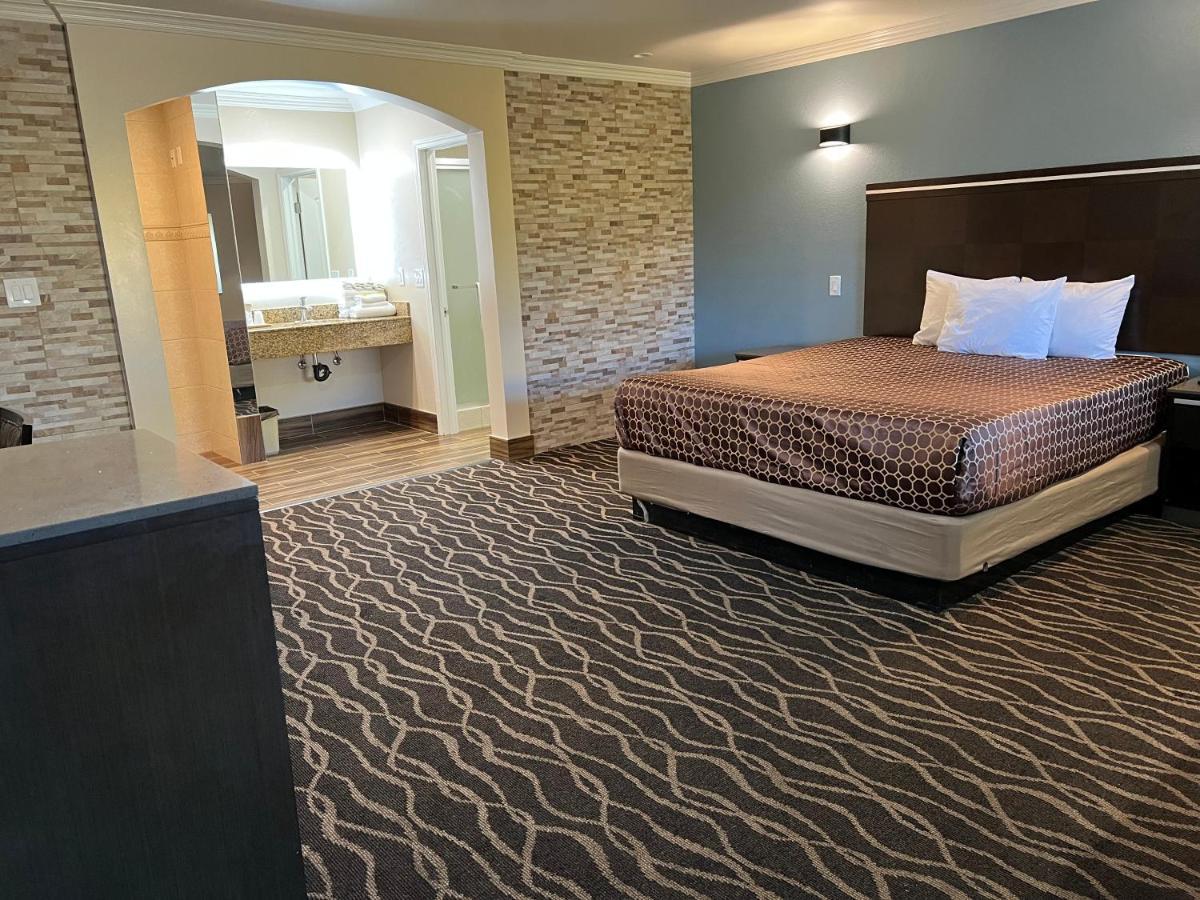 Walnut Inn & Suites 웨스트코비나 외부 사진