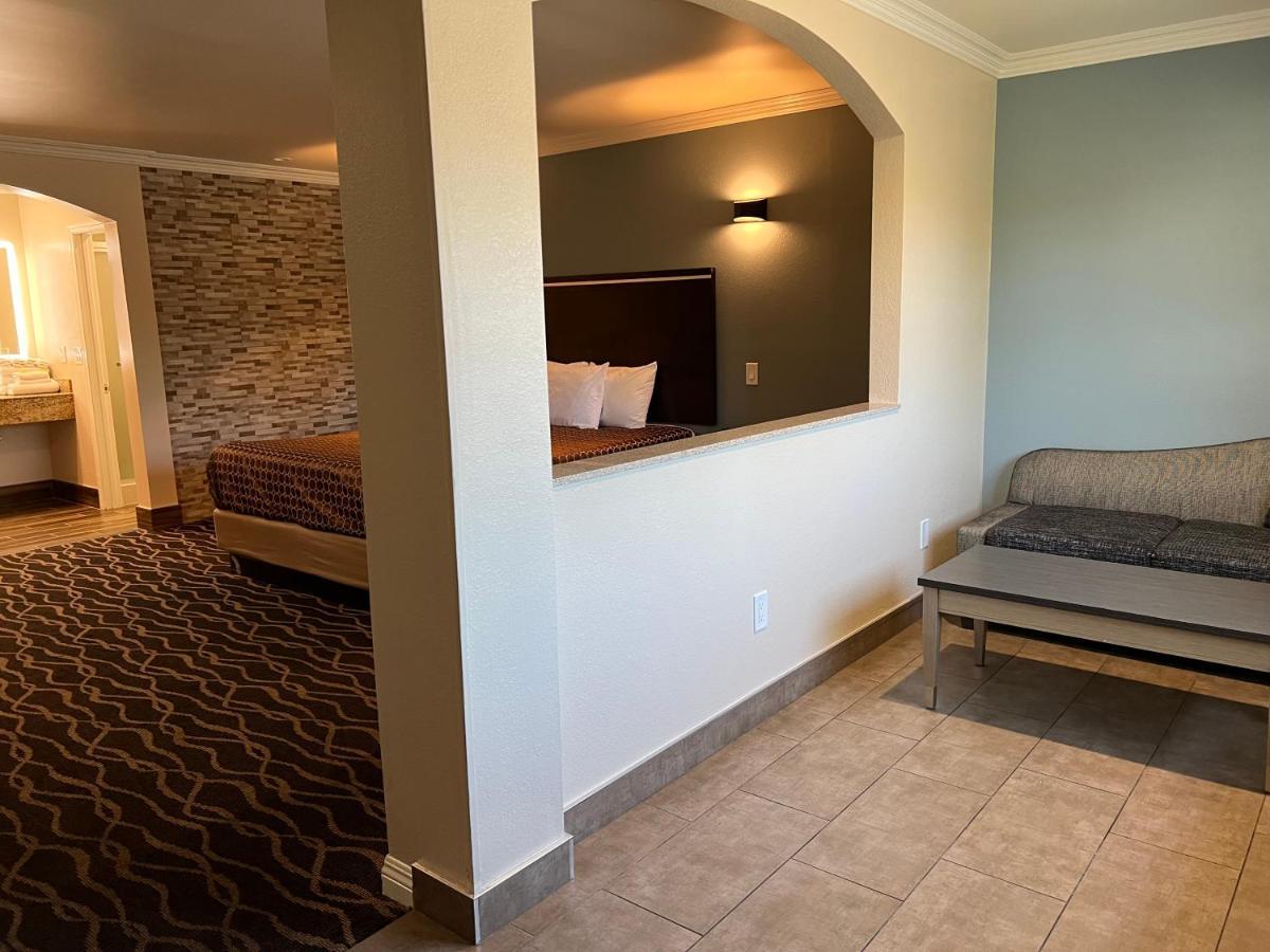 Walnut Inn & Suites 웨스트코비나 외부 사진