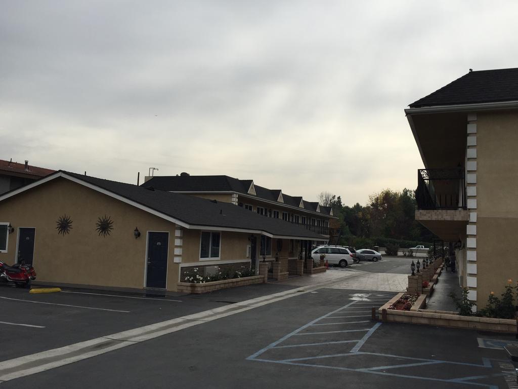 Walnut Inn & Suites 웨스트코비나 외부 사진