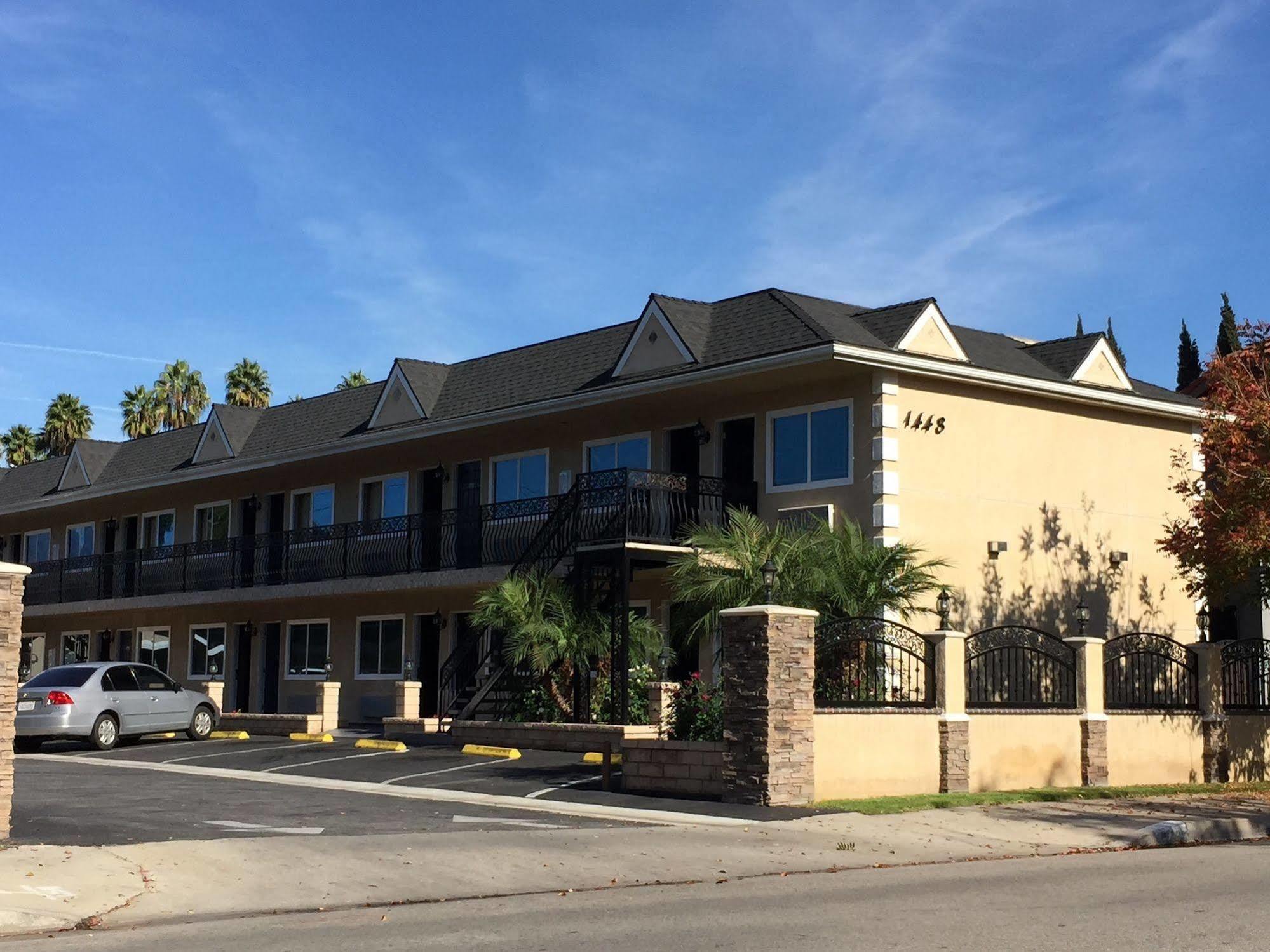 Walnut Inn & Suites 웨스트코비나 외부 사진